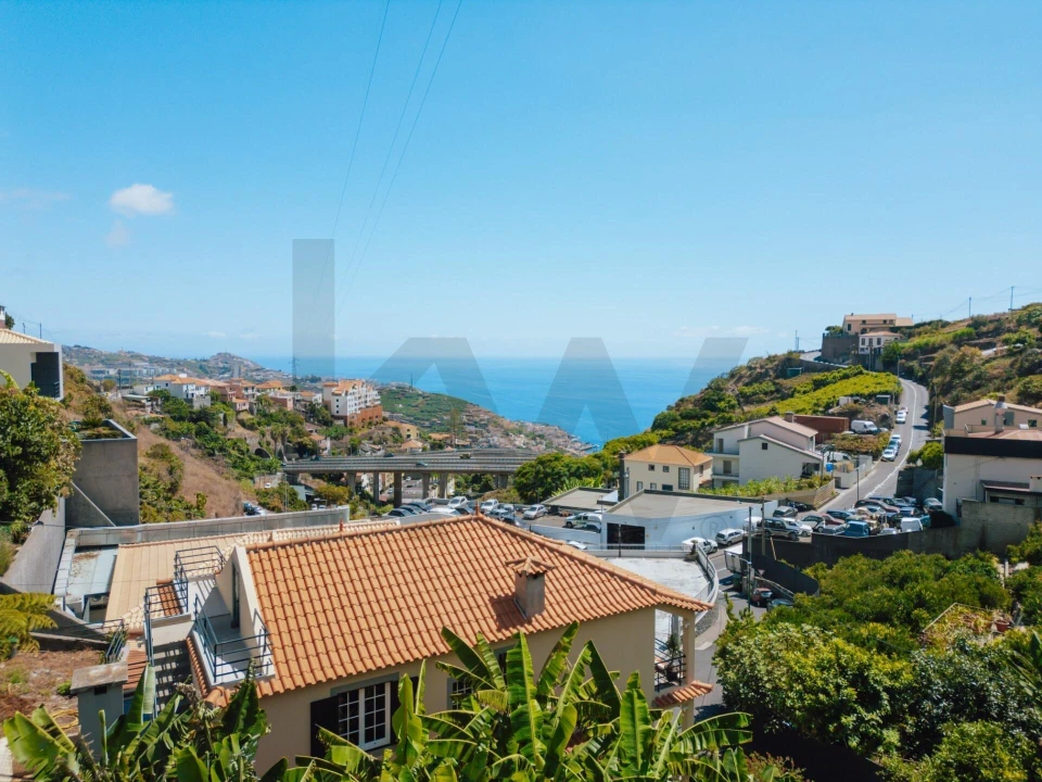 Moradia T3 para Venda em Camara de Lobos Foto 38