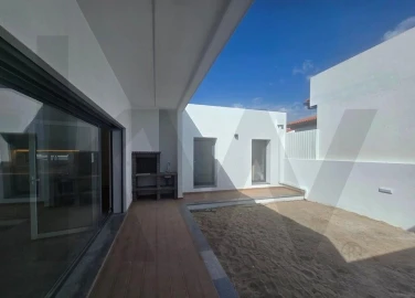 Moradia T3 para Venda em Fernao Ferro