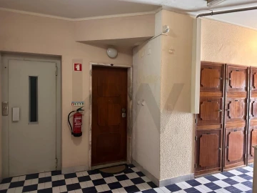 Apartamento T3 para Venda em Benfica