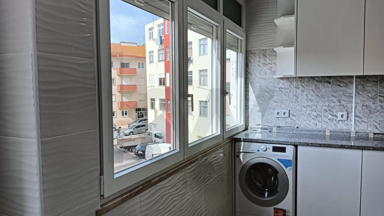 Apartamento T2 para Arrendamento em Castanheira do Ribatejo e Cachoeiras Foto 2