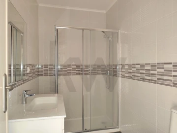 Apartamento T2 para Arrendamento em Odivelas