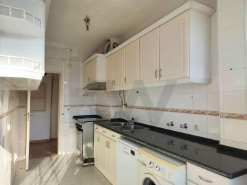 Apartamento T2 para Arrendamento em Odivelas
