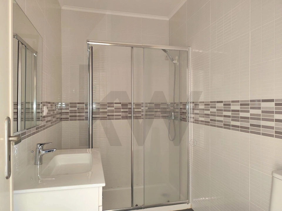 Apartamento T2 para Arrendamento em Odivelas Foto 14