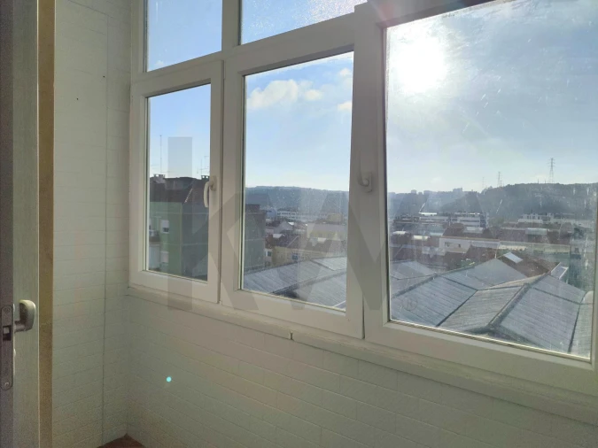 Apartamento T2 para Arrendamento em Odivelas Foto 6
