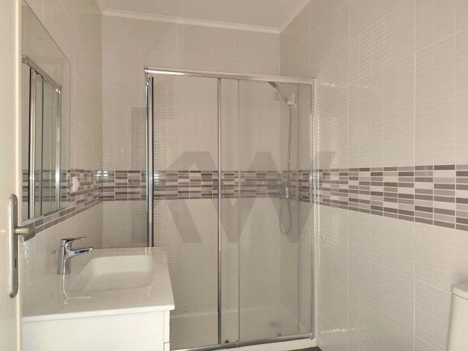 Apartamento T2 para Arrendamento em Odivelas Foto 14