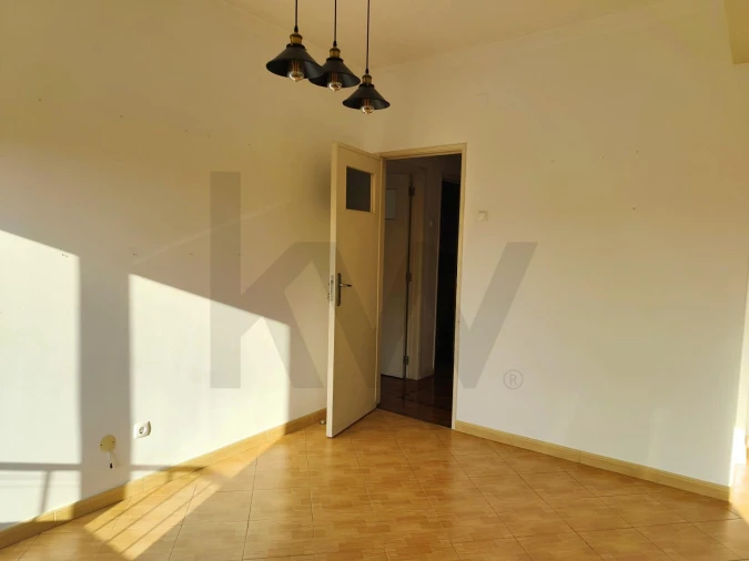 Apartamento T2 para Arrendamento em Odivelas Foto 10