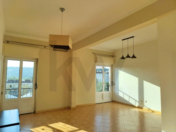 Apartamento T2 para Arrendamento em Odivelas Foto 8