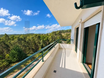 Apartamento T5 para Venda em Queluz e Belas