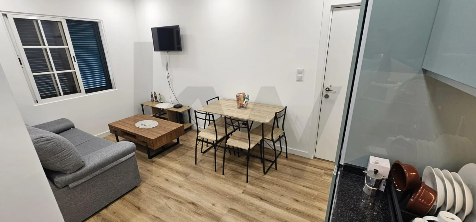 Apartamento T1 para Venda em São Martinho Foto 9