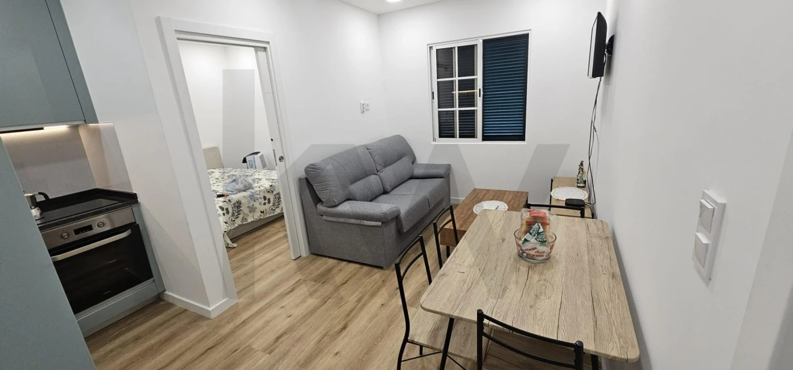 Apartamento T1 para Venda em São Martinho Foto 12
