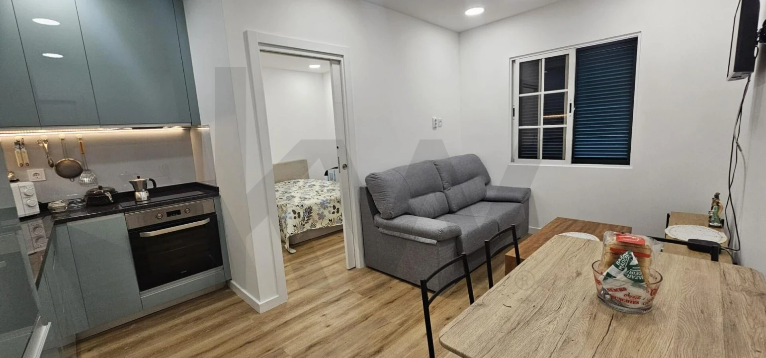 Apartamento T1 para Venda em São Martinho Foto 1