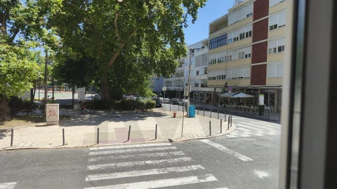 Apartamento T1 para Arrendamento em Alvalade