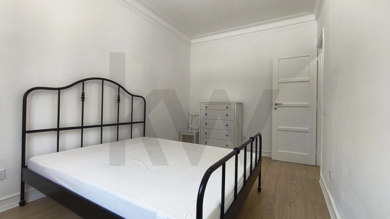 Apartamento T1 para Arrendamento em Alvalade Foto 12