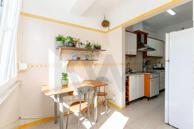 Apartamento T2 para Venda em Barreiro e Lavradio Foto 15