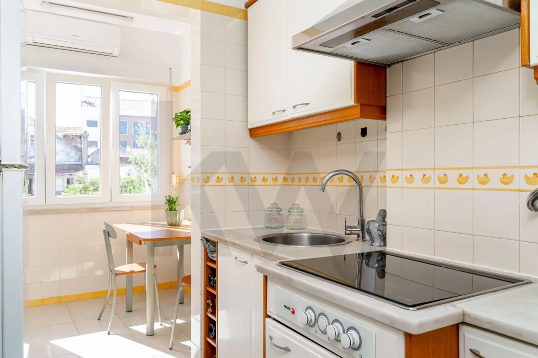 Apartamento T2 para Venda em Barreiro e Lavradio Foto 14