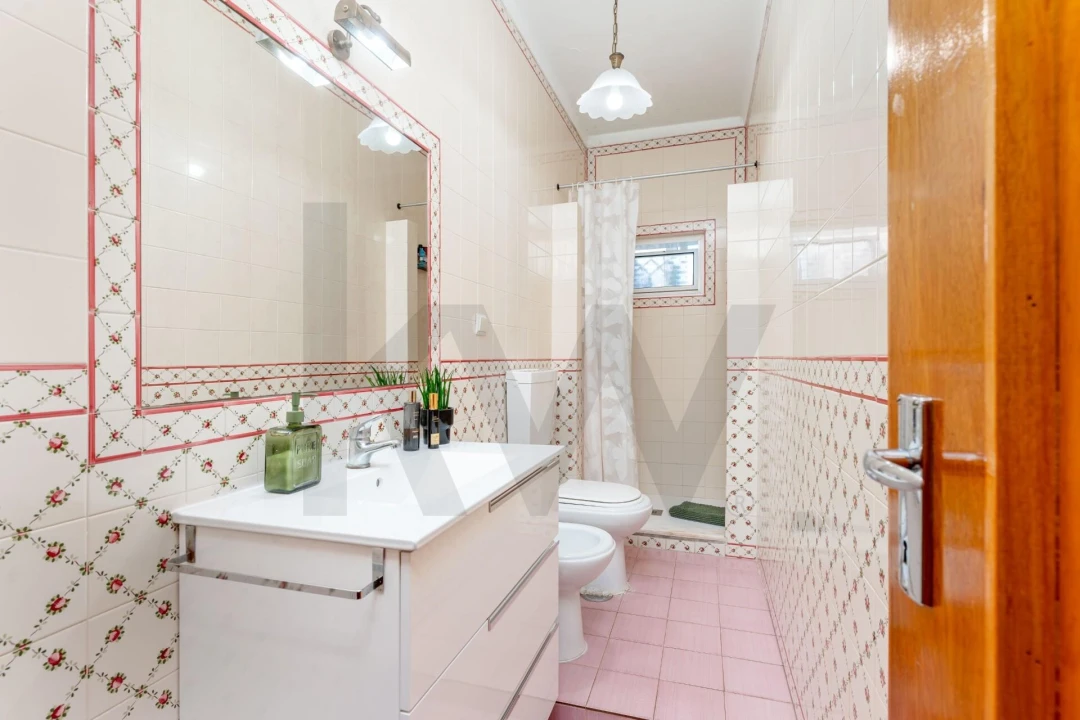 Apartamento T2 para Venda em Barreiro e Lavradio Foto 26