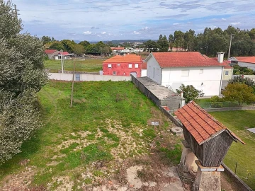 Terreno para Venda em Fiães