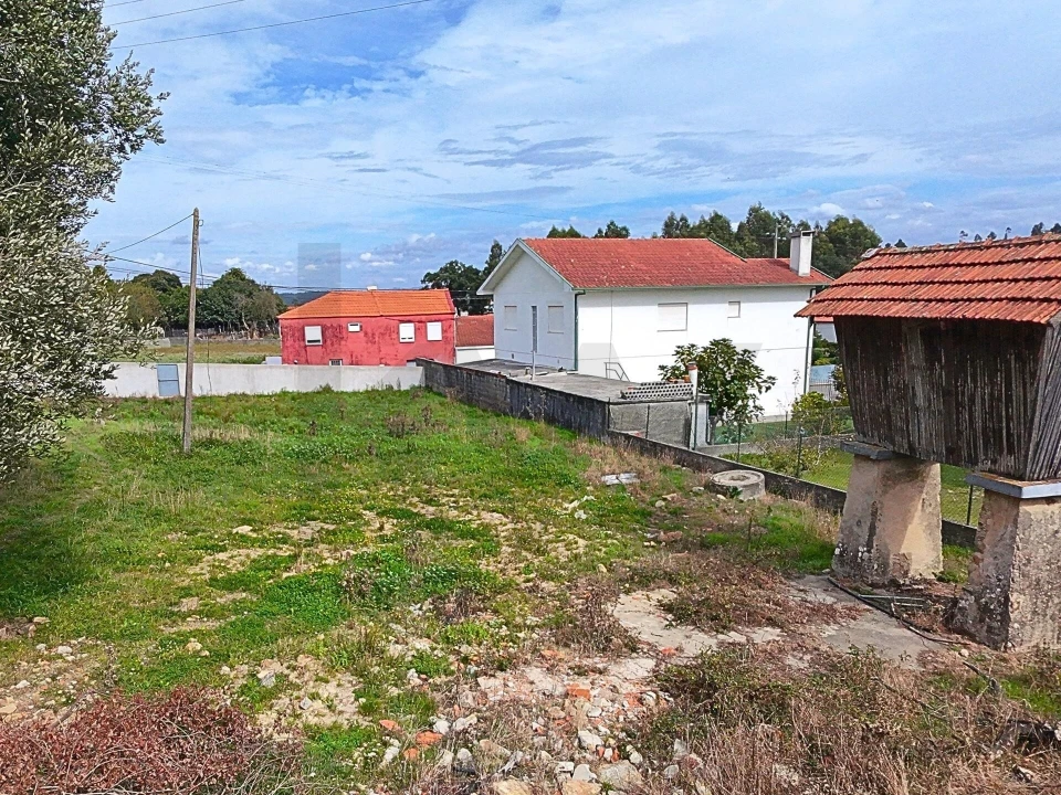 Terreno para Venda em Fiães Foto 4