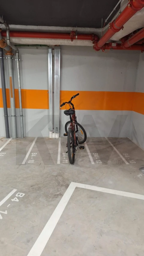 Apartamento T1 para Arrendamento em Santo António