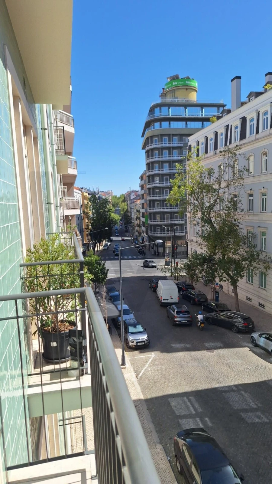 Apartamento T1 para Arrendamento em Santo António Foto 18
