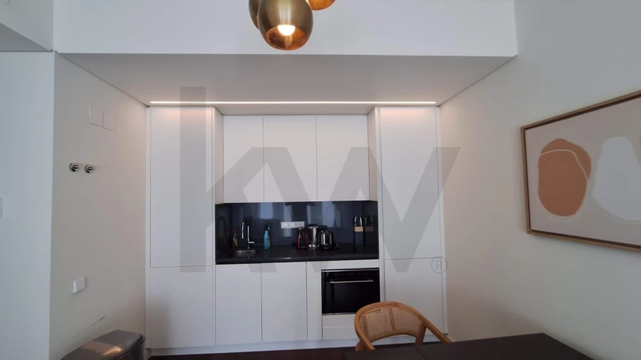 Apartamento T1 para Arrendamento em Santo António Foto 12