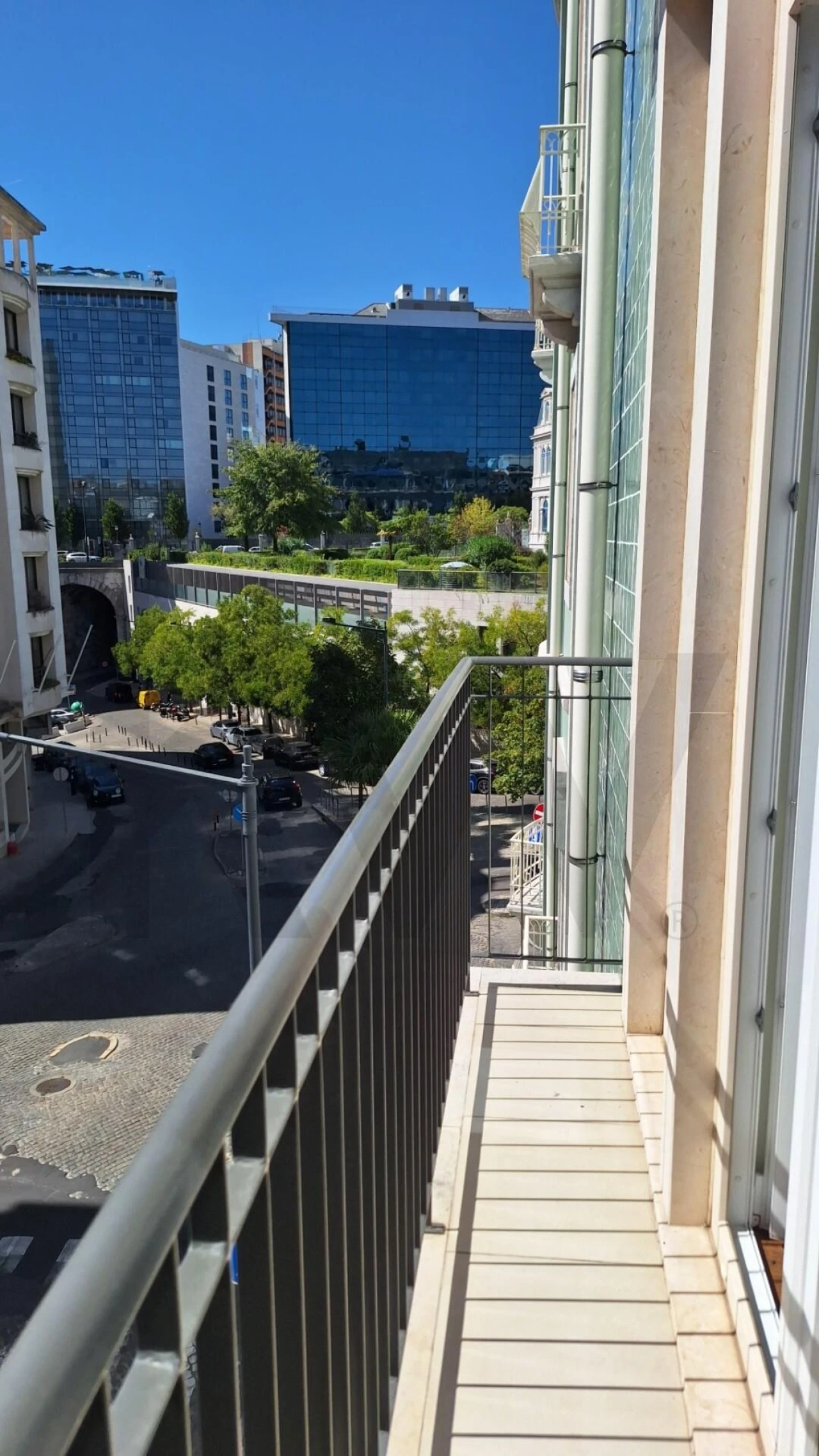 Apartamento T1 para Arrendamento em Santo António Foto 20