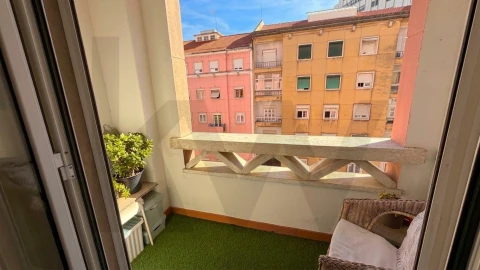 Apartamento T2 para Venda em Avenidas Novas