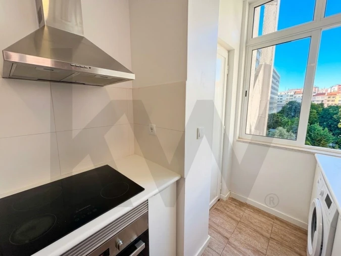 Apartamento T2 para Venda em Avenidas Novas Foto 5