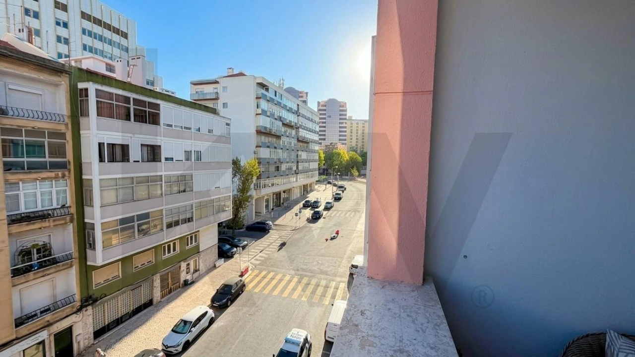 Apartamento T2 para Venda em Avenidas Novas Foto 22