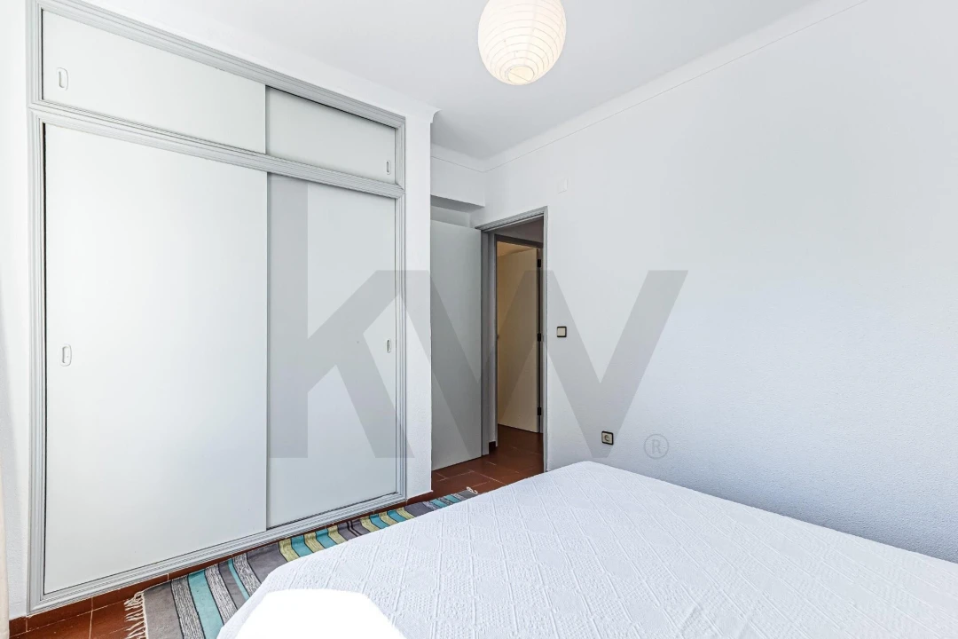 Apartamento T1 para Venda em Armação de Pera Foto 6