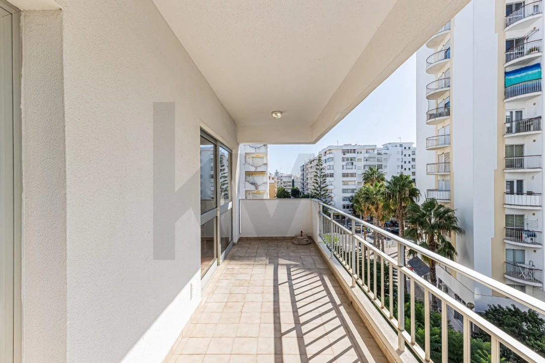 Apartamento T1 para Venda em Armação de Pera Foto 17