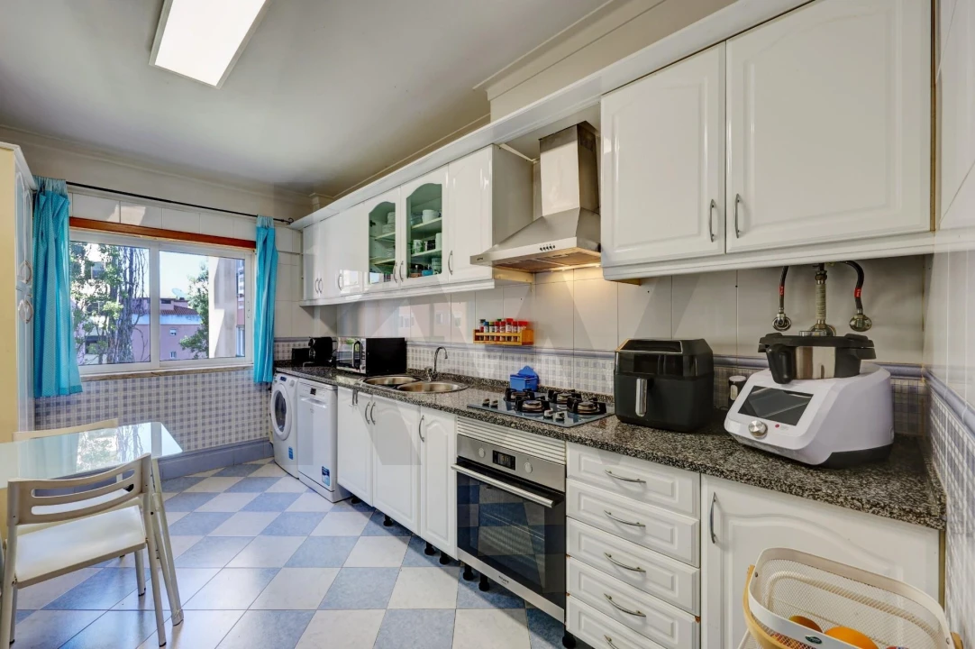 Apartamento T2 para Venda em Cacém e São Marcos Foto 24