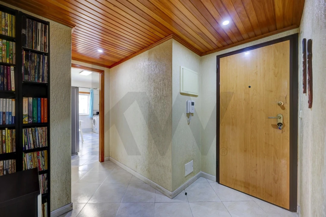 Apartamento T2 para Venda em Cacém e São Marcos Foto 28