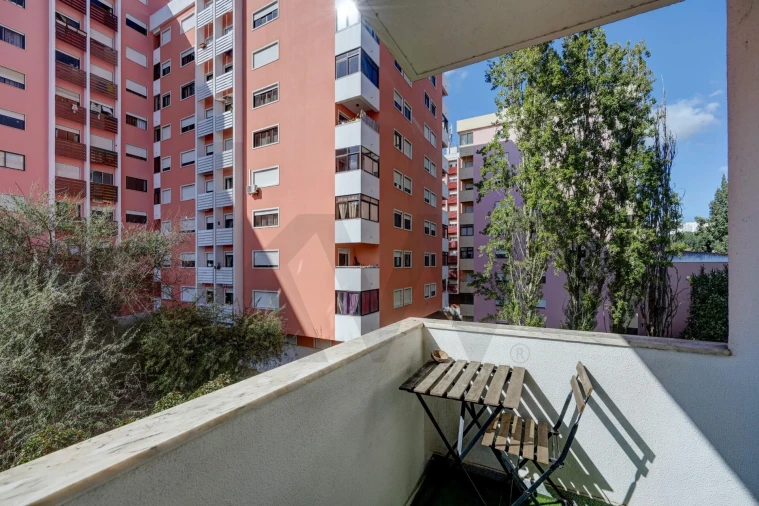 Apartamento T2 para Venda em Cacém e São Marcos Foto 14