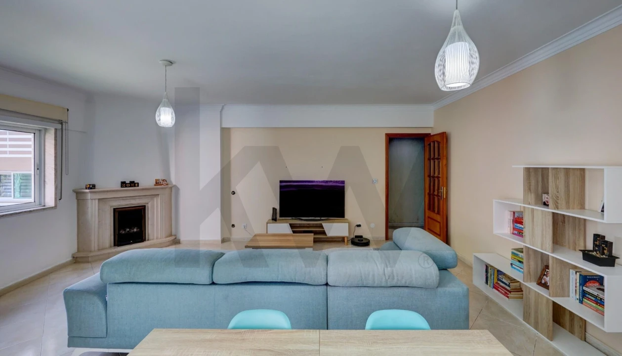Apartamento T2 para Venda em Cacém e São Marcos Foto 13