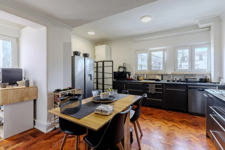 Apartamento T4 para Venda em Arroios Foto 9