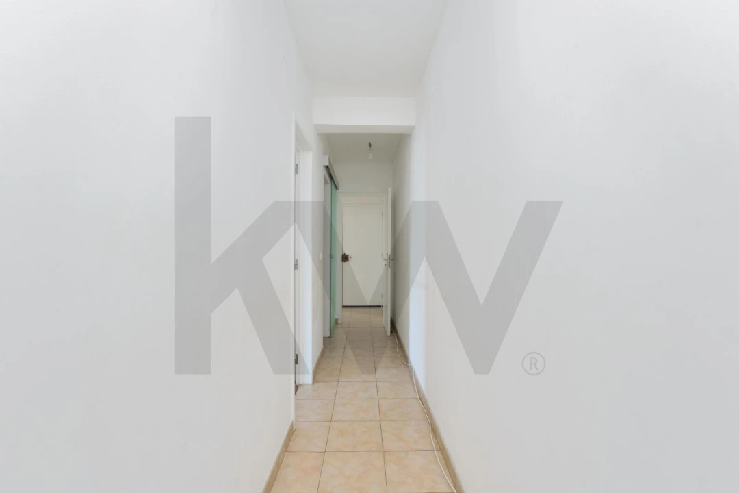 Apartamento T2 para Venda em Odivelas Foto 15