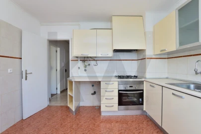 Apartamento T2 para Venda em Odivelas