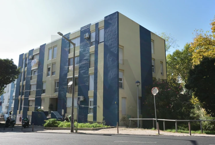 Apartamento T2 para Venda em Odivelas Foto 2