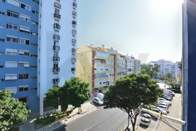 Apartamento T2 para Venda em Odivelas Foto 21