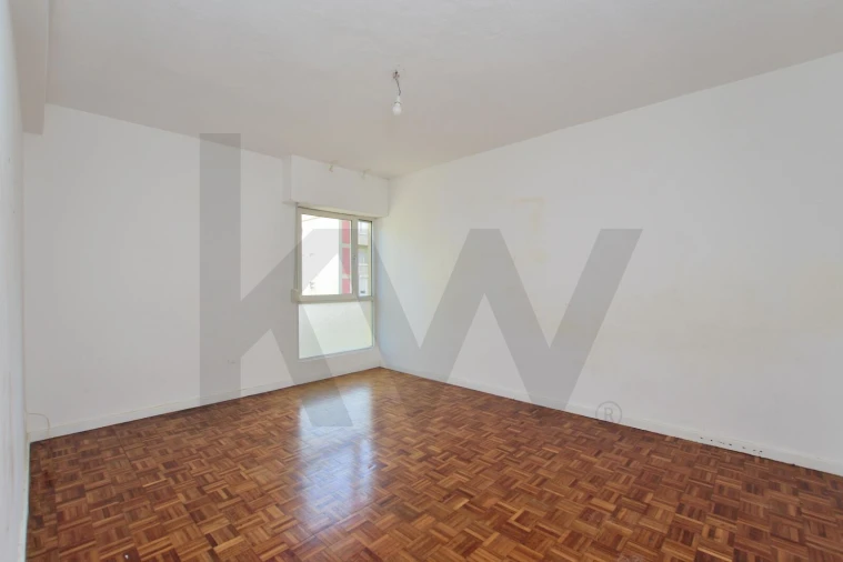 Apartamento T2 para Venda em Odivelas Foto 5
