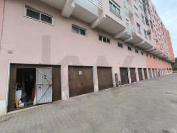 Garagem para Venda em Cacém e São Marcos