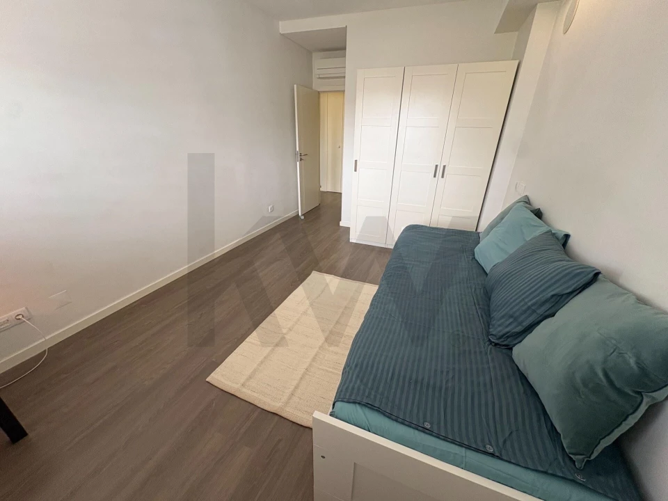 Apartamento T2 para Arrendamento em Charneca de Caparica e Sobreda Foto 7