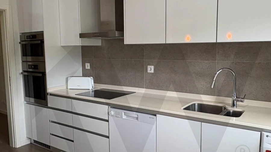 Apartamento T2 para Arrendamento em Charneca de Caparica e Sobreda