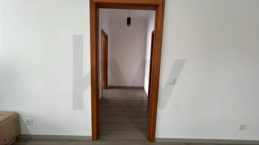 Apartamento T1 para Arrendamento em Funchal (Se) Foto 7