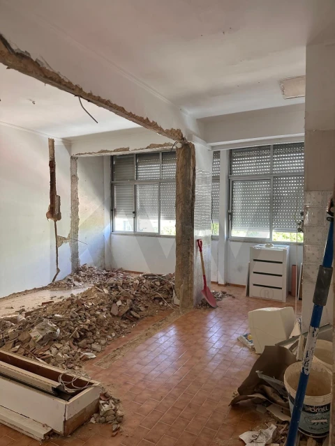 Apartamento T3 para Venda em Benfica