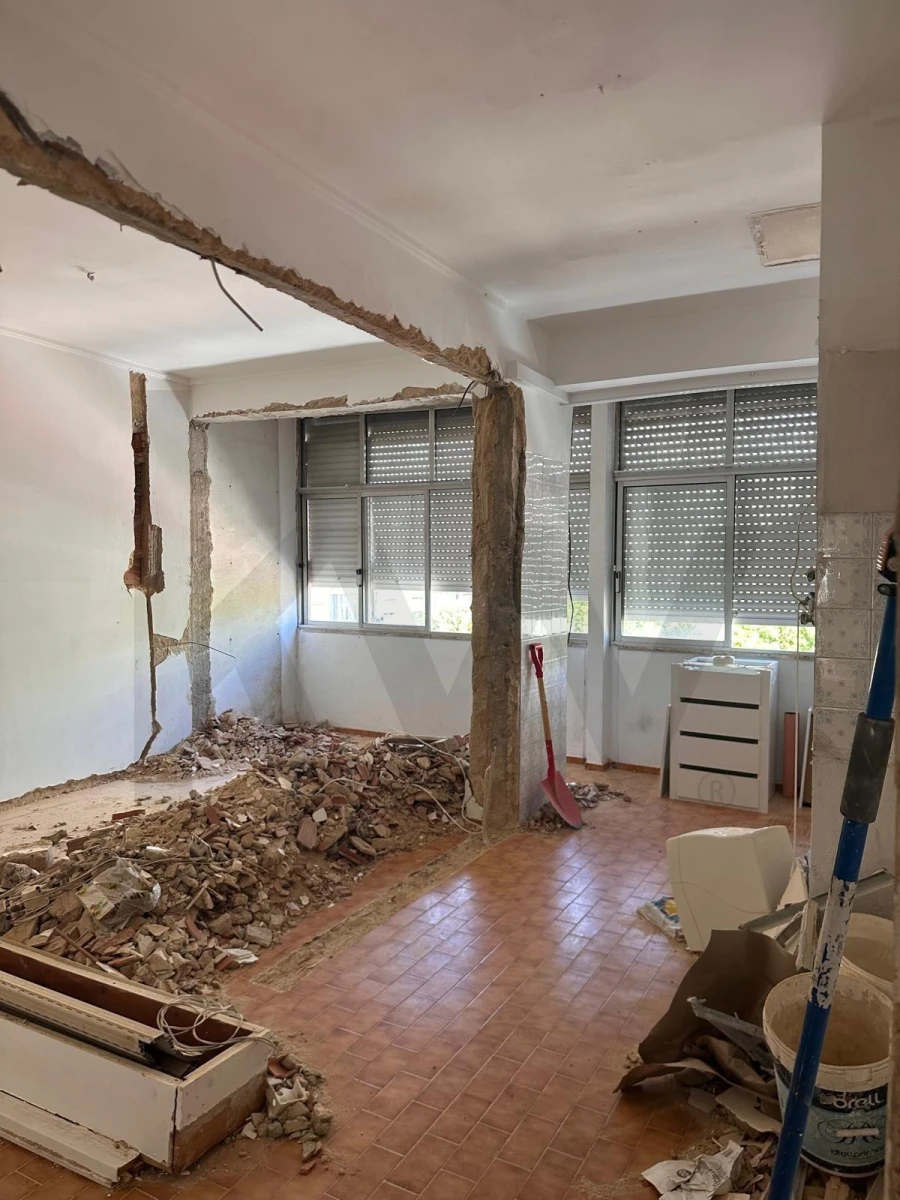 Apartamento T3 para Venda em Benfica Foto 17