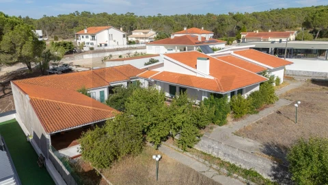 Moradia T5 para Venda em Cernache