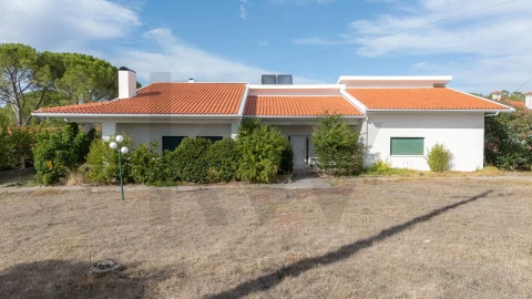 Moradia T5 para Venda em Cernache