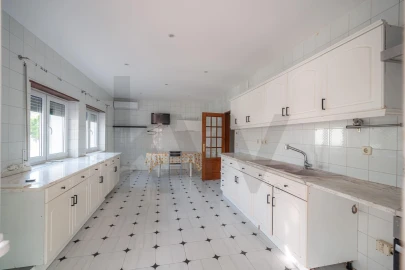 Moradia T5 para Venda em Cernache